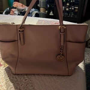 Michael Kors hand bag